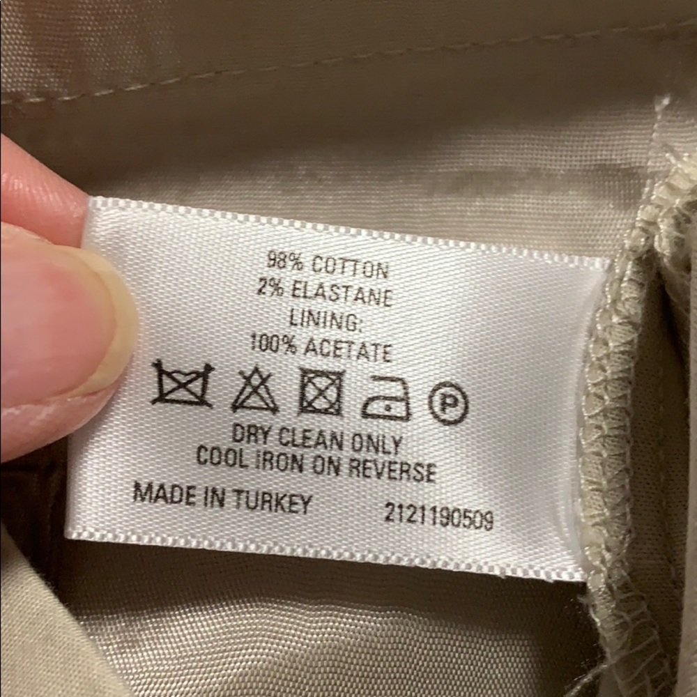 Clothes - Picture 3 of 3